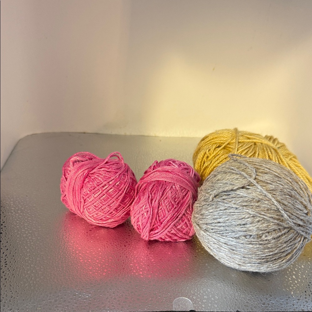 Decorative Yarn Balls Set – Pink, Yellow, Gray
